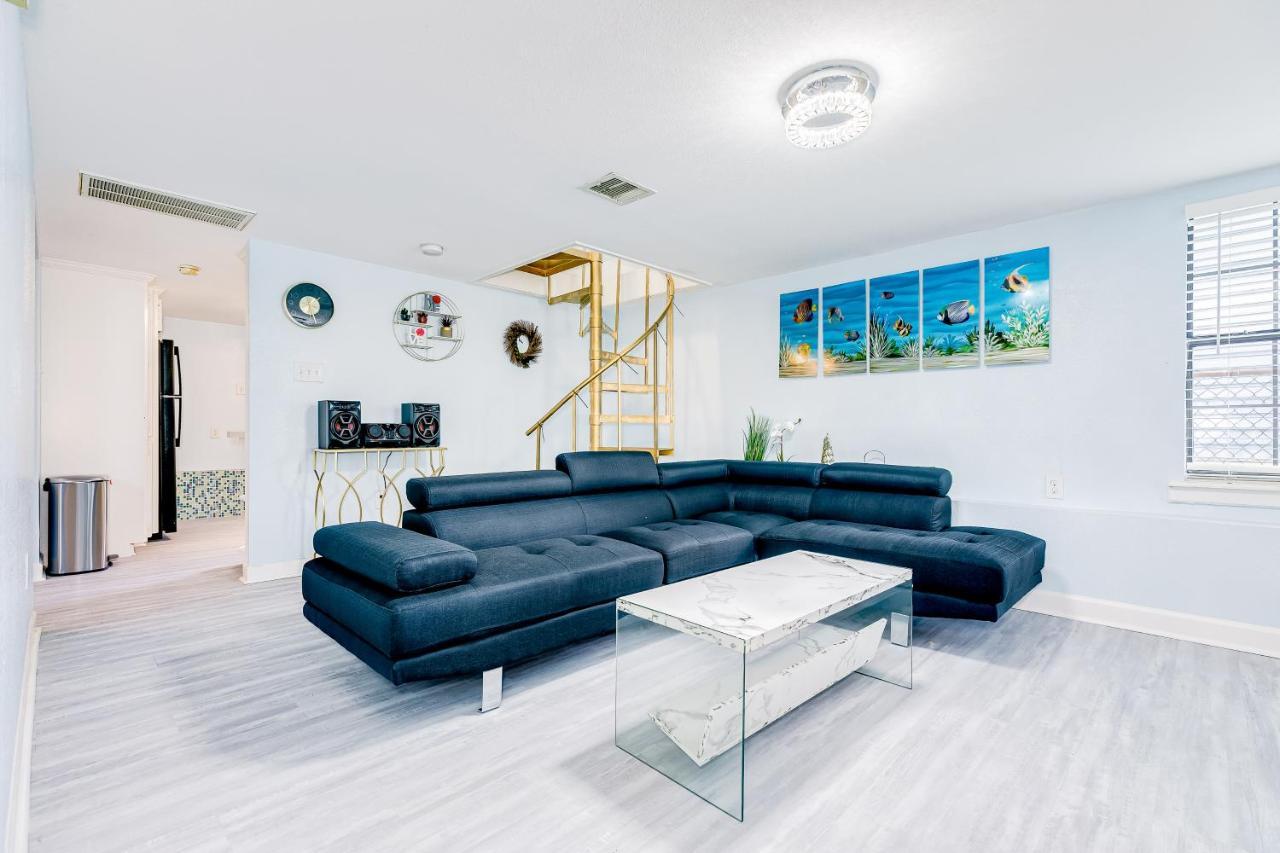 Ocean Waves Villa Galveston Eksteriør billede