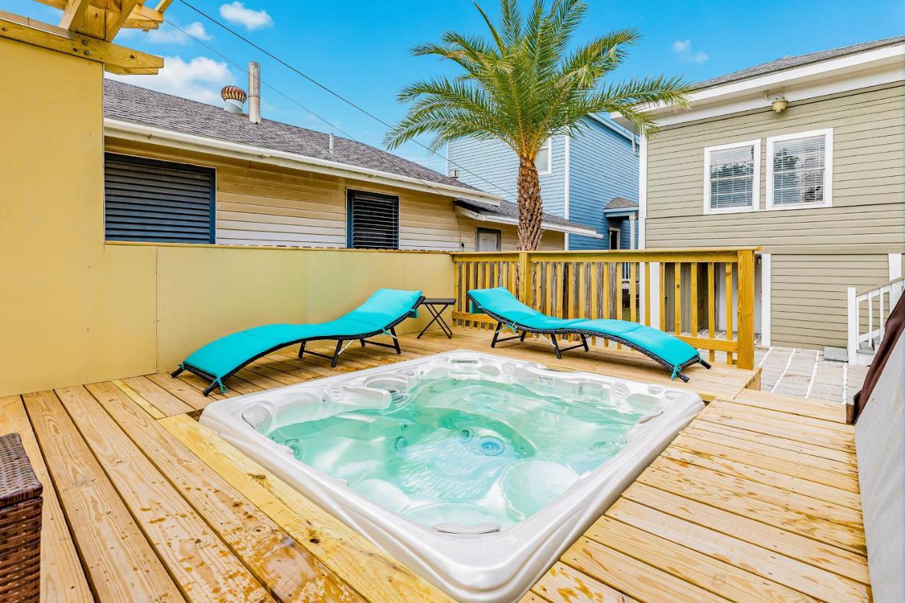 Ocean Waves Villa Galveston Eksteriør billede