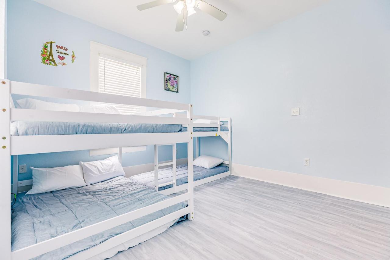 Ocean Waves Villa Galveston Eksteriør billede